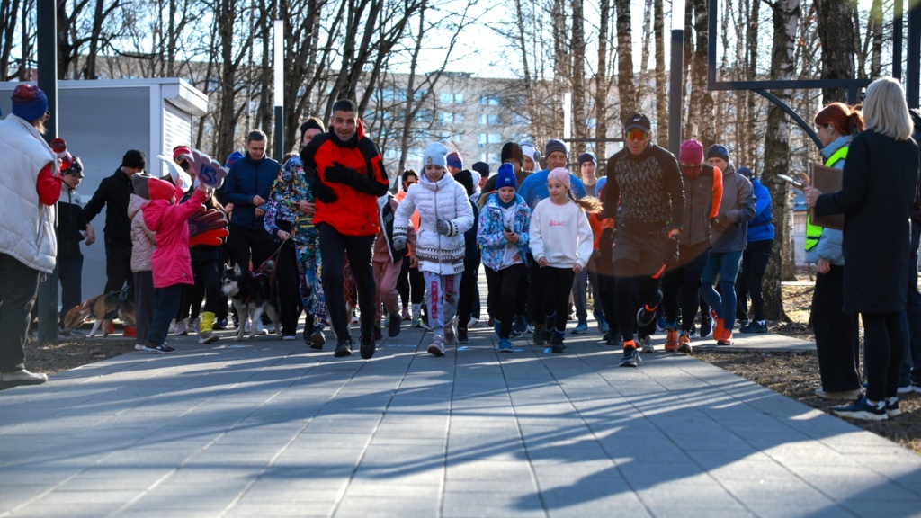 5 вёрст 5 вёрст в Городском парке Лобни. Лобня.